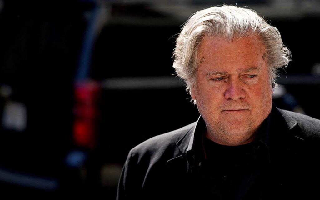 Bannon, exasesor de Trump, es condenado por desacato al Congreso de EU