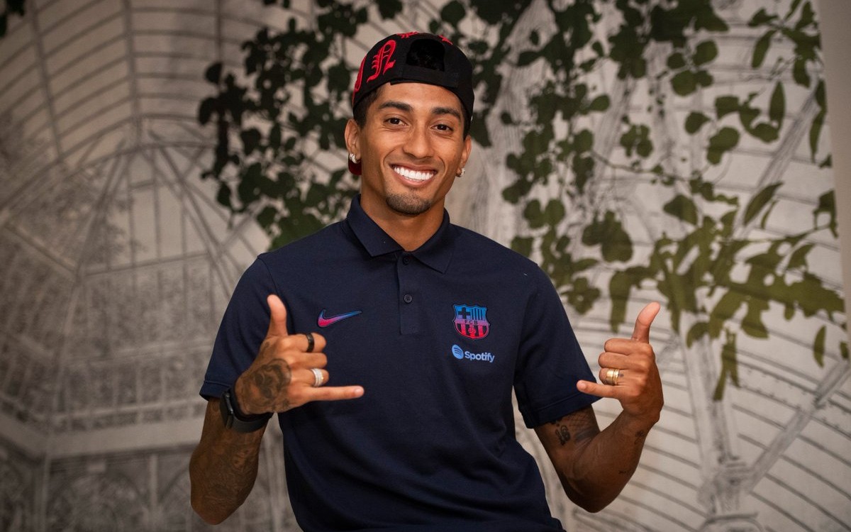 Barcelona se refuerza con la llegada de Raphinha | Video