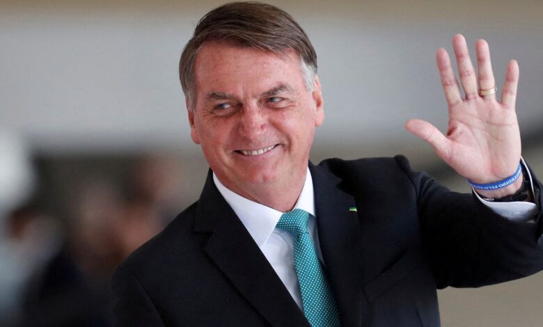 Bolsonaro destinará hasta 7.500 millones de dólares al gasto social a menos de tres meses de las elecciones en Brasil