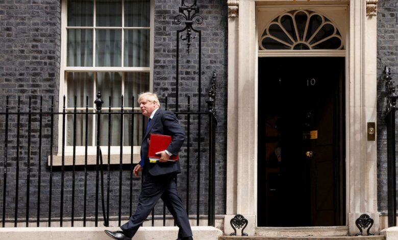 Boris Johnson se niega a dimitir y desafía al Partido Conservador a que le eche de Downing Street