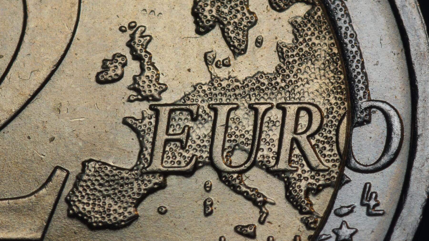 Busca bien en los cajones de tu casa: esta es la moneda de 2 euros más valiosa