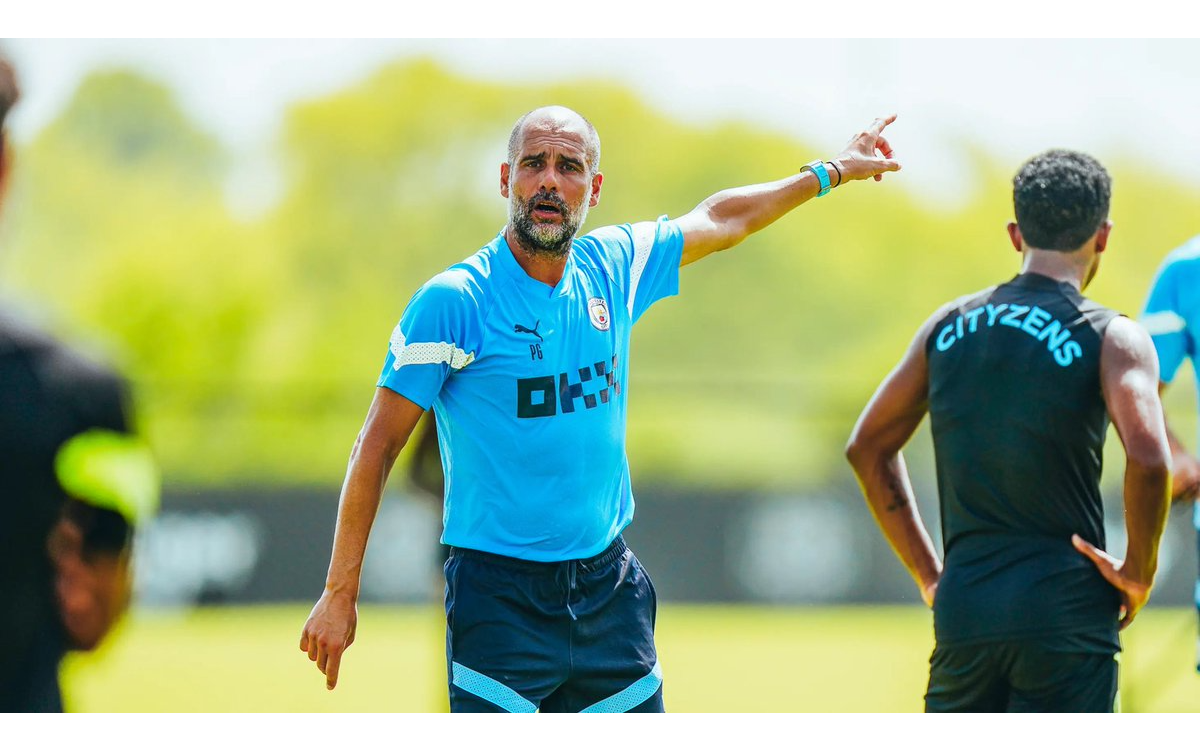 “Cada verano dicen que Manchester City va a comprar 150 jugadores”:  Guardiola | Video