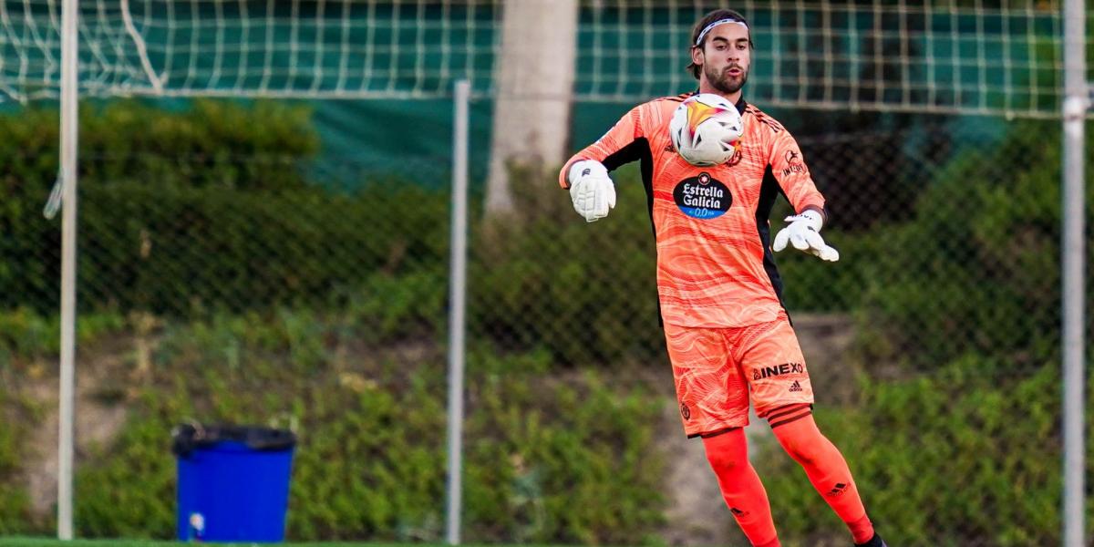 Caro firma su desvinculación