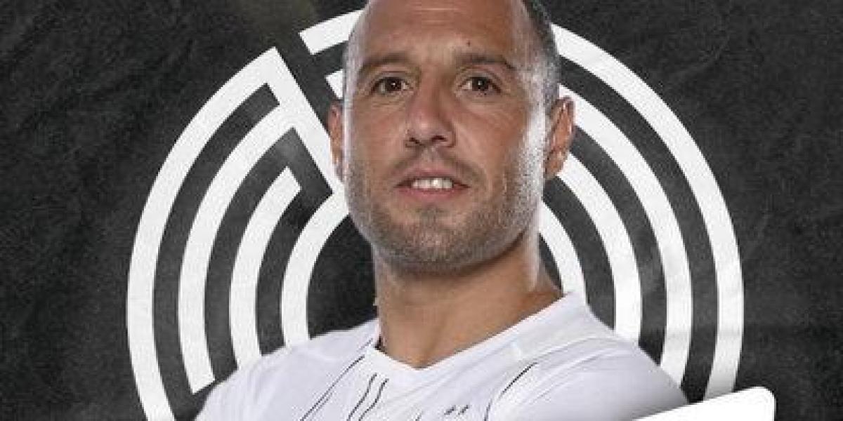 Cazorla renueva con el Al-Sadd