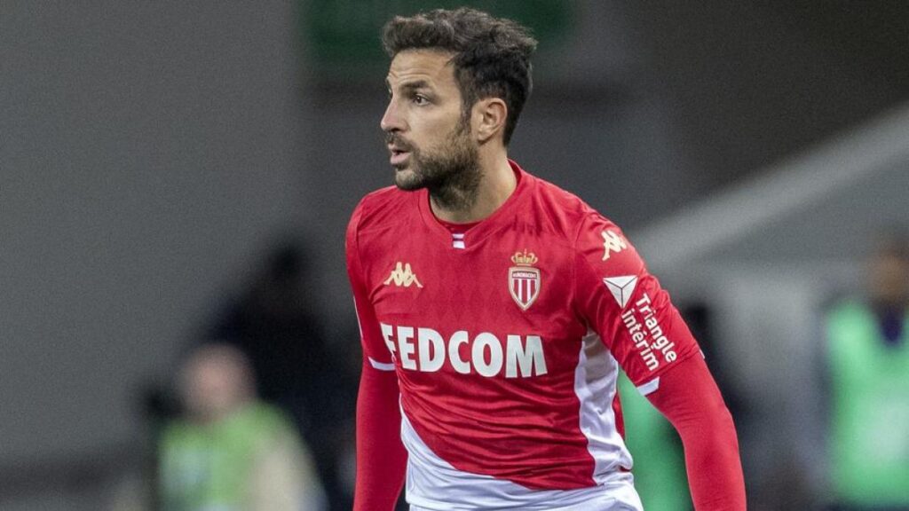 Cesc Fábregas tiene un "40% de posibilidades" de firmar por Las Palmas