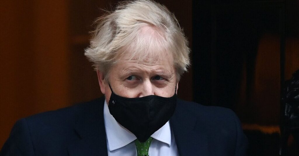 Cómo Boris Johnson fue expulsado y qué sucede después
