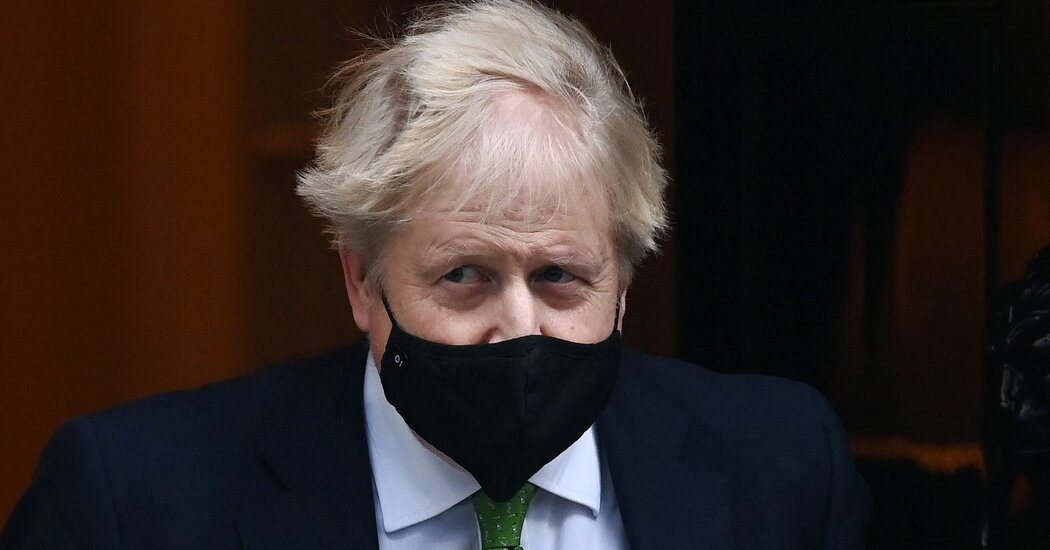 Cómo Boris Johnson fue expulsado y qué sucede después