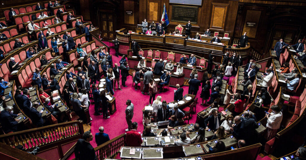 Crisis en el Gobierno de Draghi consterna a los italianos