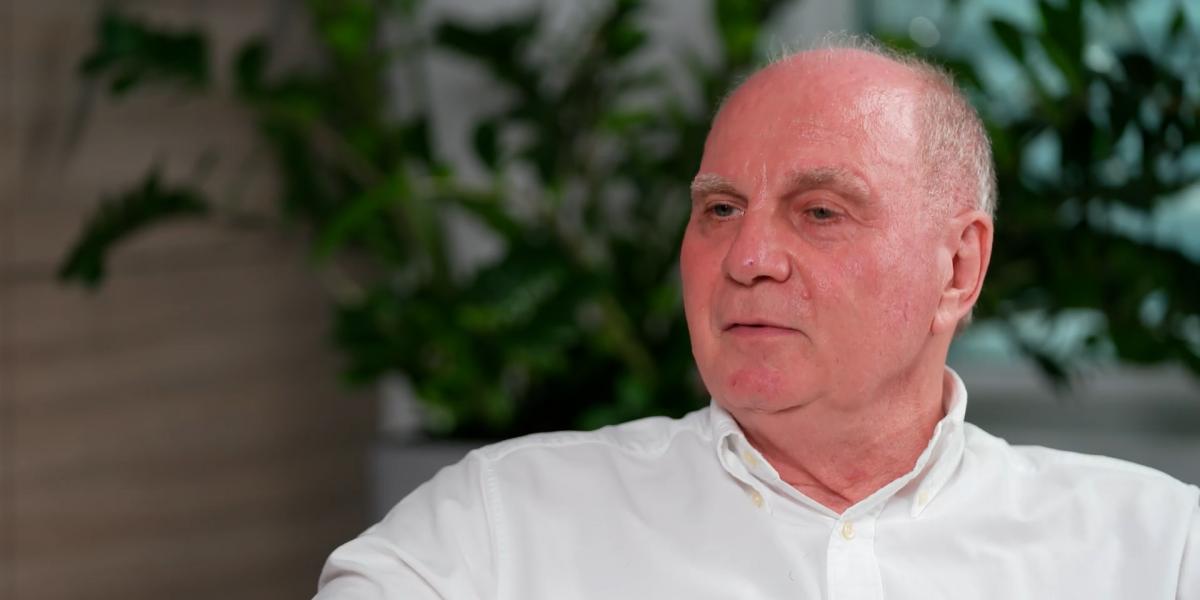 Culpan a Hoeness de la inflexible postura del Bayern con Lewandowski