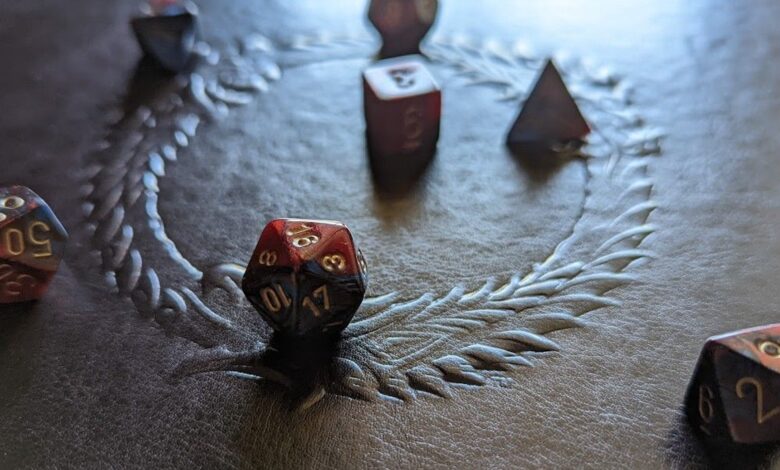 Dados personalizados de D&D: ¿Qué tan fácil es hacer los tuyos?