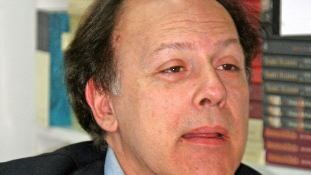 Descubre las mejores frases del escritor, columnista y traductor español