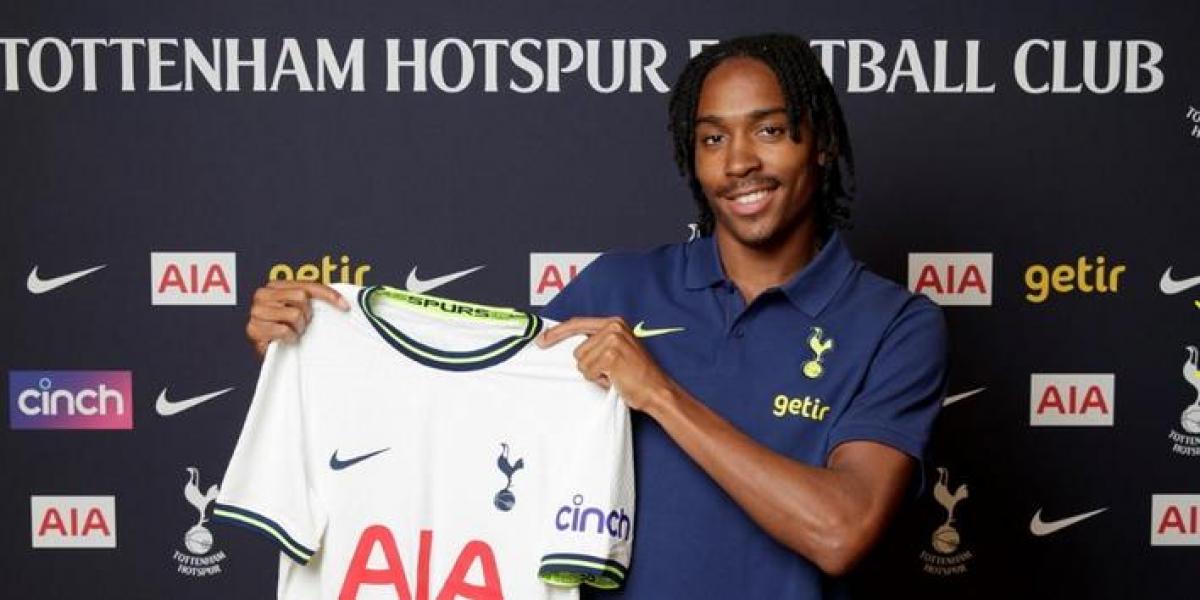 Djed Spence, sexto fichaje de un Tottenham que asusta