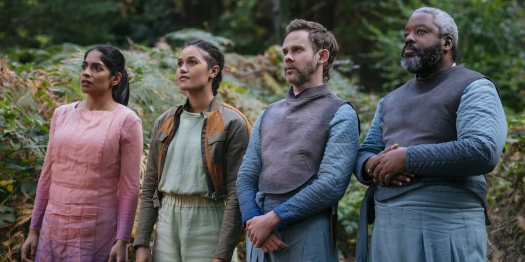 Dominic Monaghan está en una misión en Moonhaven Episodio 3 [EXCLUSIVE CLIP]