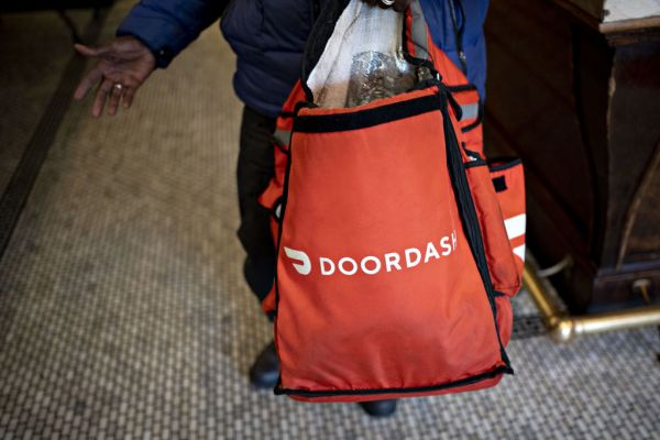 DoorDash aumentará los mínimos subtotales para los suscriptores de EE. UU.