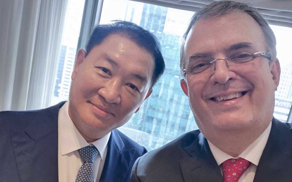 Ebrard anuncia inversión de Samsung por 500 millones de dólares en Querétaro y Tijuana