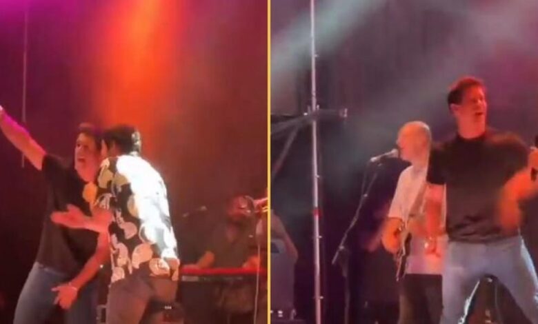 Edu Aguirre lo da todo en el concierto de Taburete