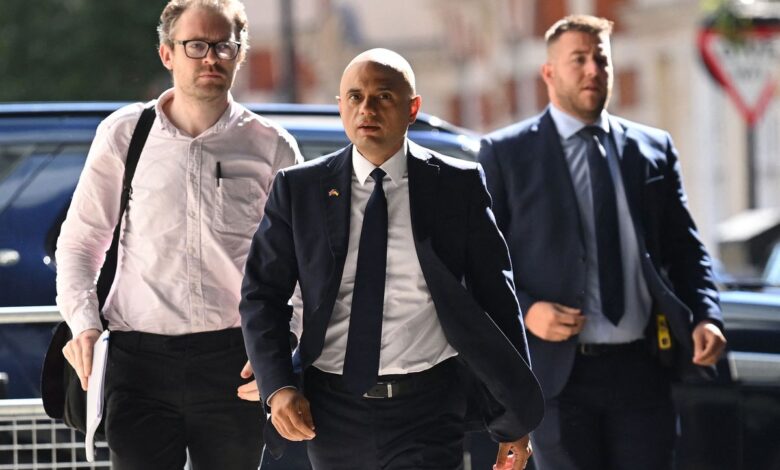 El Brexit no se toca, los impuestos se bajan: la lucha por gestionar el legado de Boris Johnson