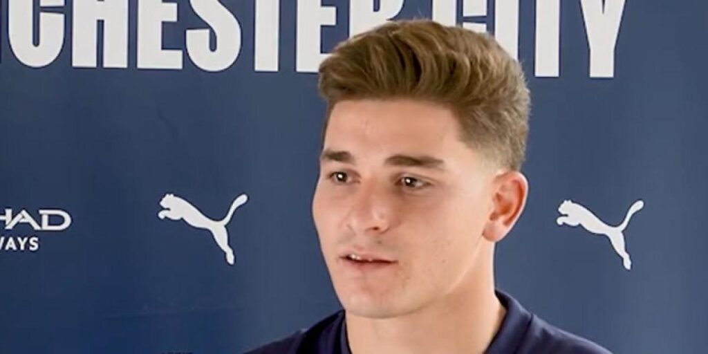 El City anuncia el fichaje de Julián Álvarez