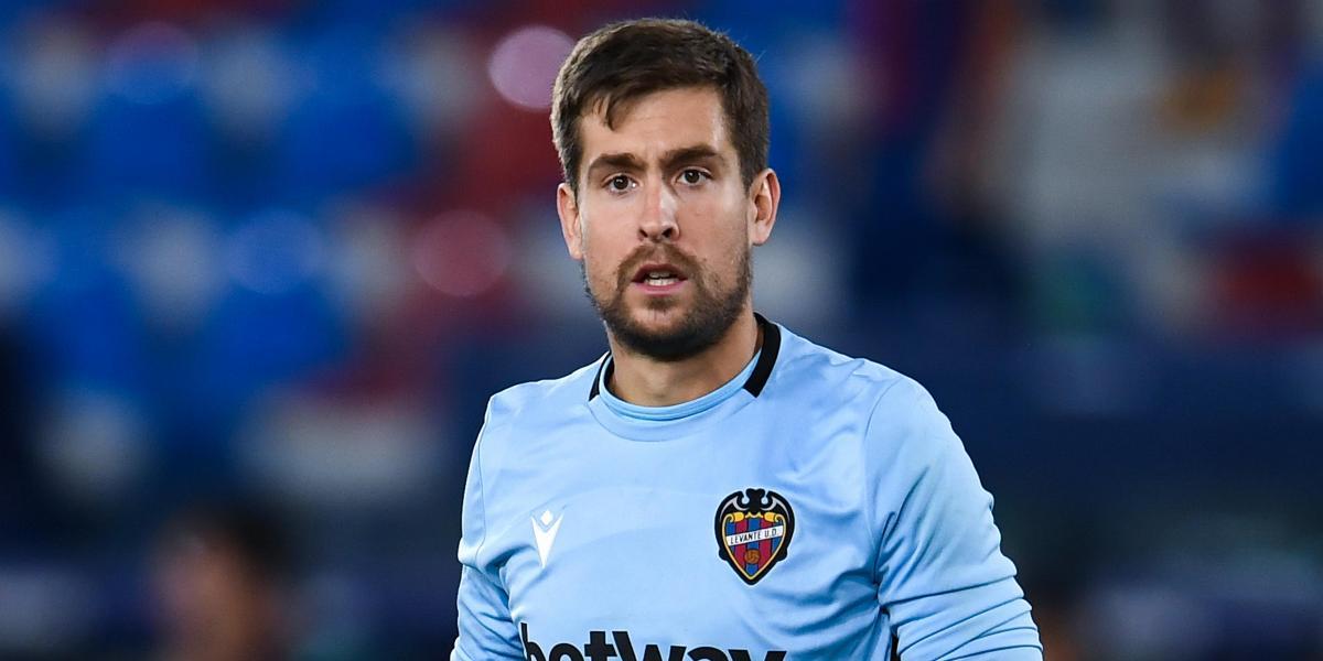 El Levante traspasa a Aitor Fernández a Osasuna