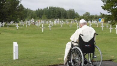 El Papa ofrece perdón en Canadá por el "mal" de los internados indígenas