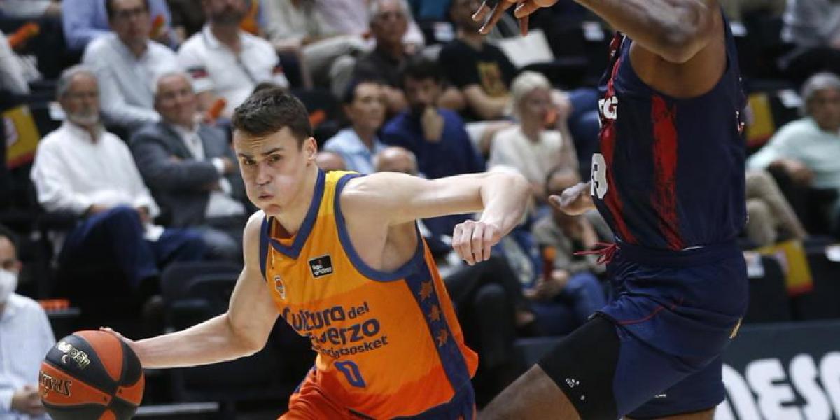 El Valencia busca un 'cinco' y se planteará un exterior si sale Dimitrijevic