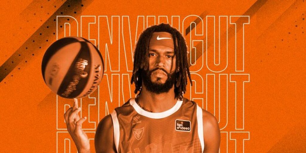 El Valencia ficha a James Webb, procedente del UCAM Murcia