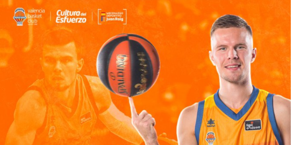 El Valencia firma un nuevo contrato a Hermannsson por dos años