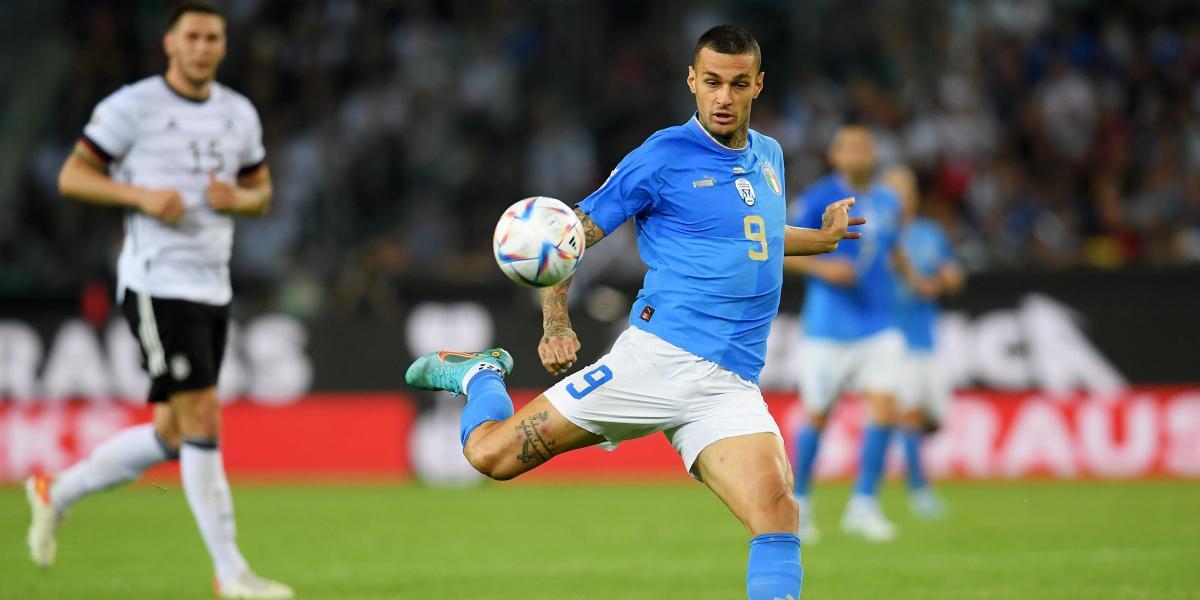 El West Ham deja al PSG sin el fichaje de Scamacca