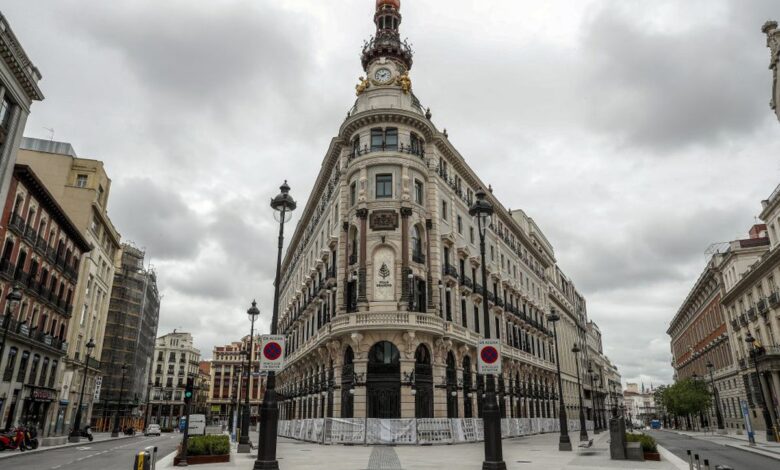 El abogado de Peña Nieto compró un piso de megalujo en el Four Seasons de Madrid mientras se le investigaba por blanqueo