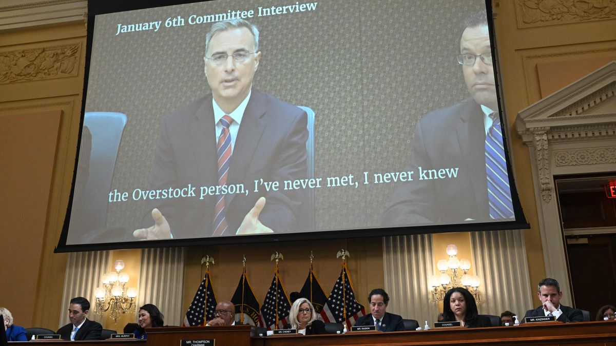 El comité del 6 de enero prueba que Trump planeó días antes la marcha al Capitolio