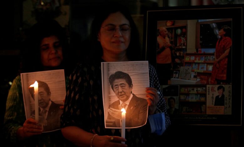 El cuerpo de Shinzo Abe regresa a Tokio mientras Japón llora al exgobernante asesinado