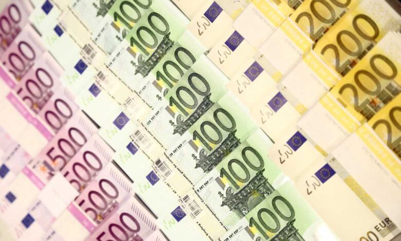 El dólar alcanza la paridad con el euro 💶↔️💵