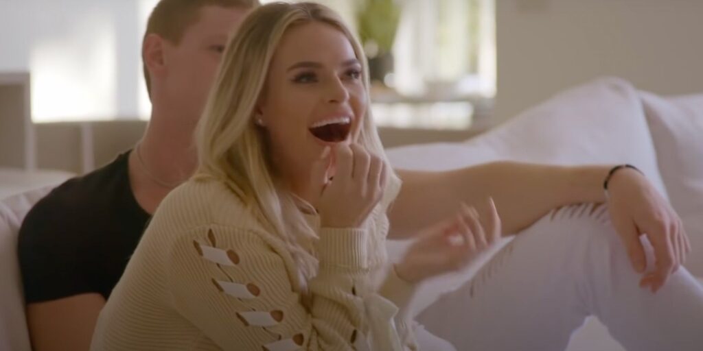 El elenco de Siesta Key desea a Juliette Porter un feliz 25 cumpleaños