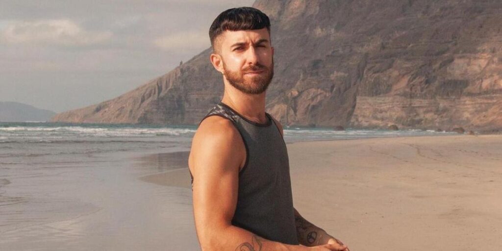 Él es Sergio Silva, el atractivo reportero de 'Cazamariposas' y 'Viva la vida'