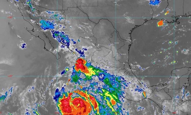 El huracán 'Estelle' provocará lluvias intensas en regiones de Jalisco y Nayarit