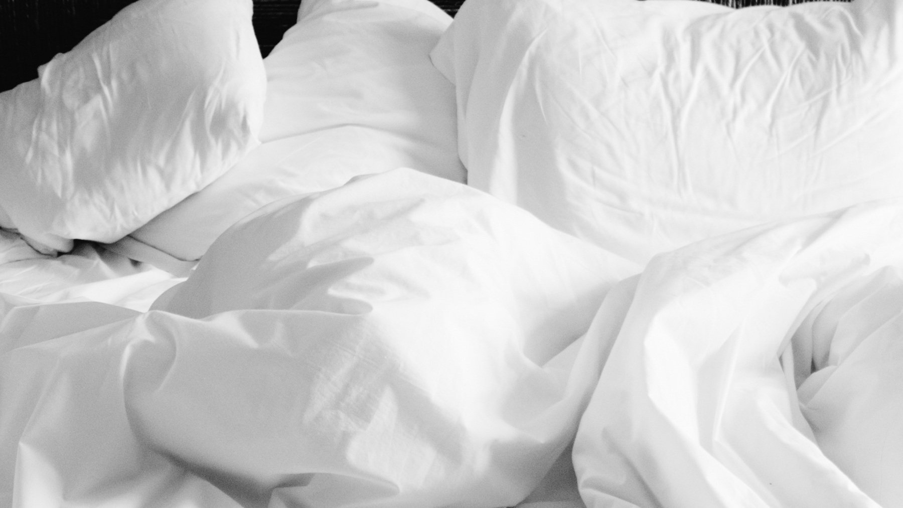 El motivo por el que no deberías hacer la cama nada más levantarte