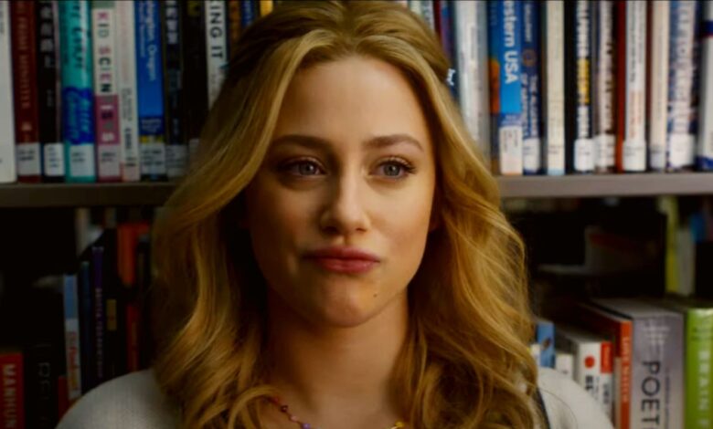 El tráiler de Look Both Ways envía a Lili Reinhart a realidades paralelas