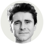 En Costa de Marfil, esta selva tropical es a la vez refugio y depósito de chatarra