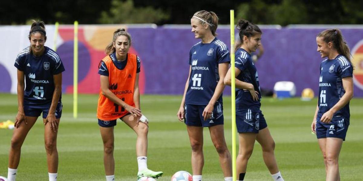 España, a solo un punto de acceder a cuartos