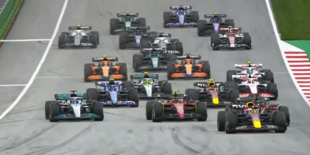 F1 GP Austria: Salida tensa para Sainz y Rusell echa a Pérez