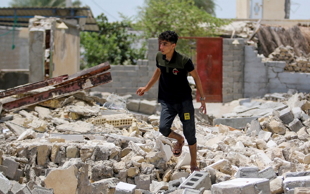 Fuertes sismos sacuden el sur de Irán, socorristas recorren la zona