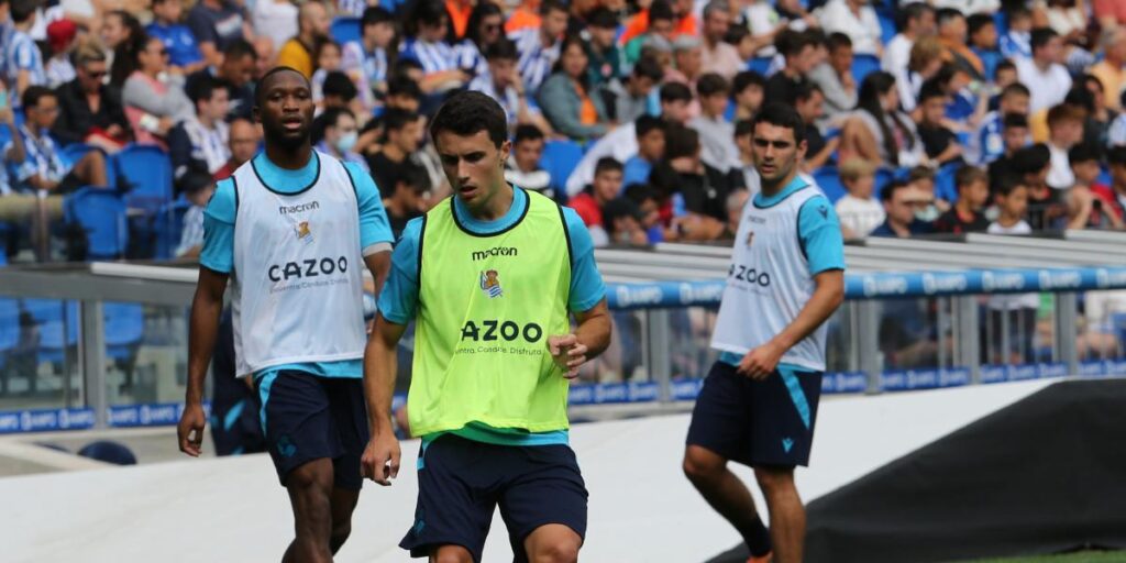 Guevara se queda en la Real