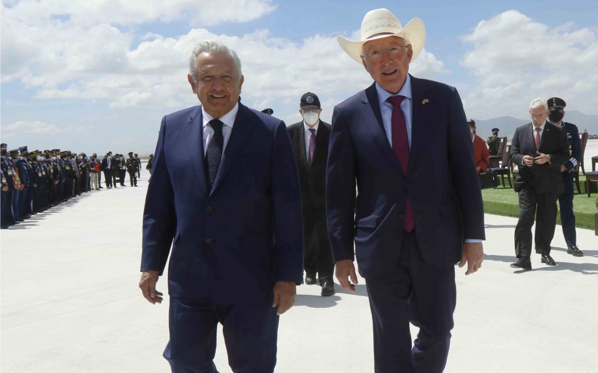 He hecho una buena relación y con humildad: Ken Salazar defiende cercanía con AMLO