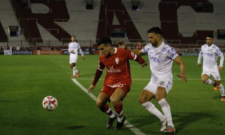 Huracán y Godoy Cruz se hacen daño con un empate que les impide alcanzar la cima