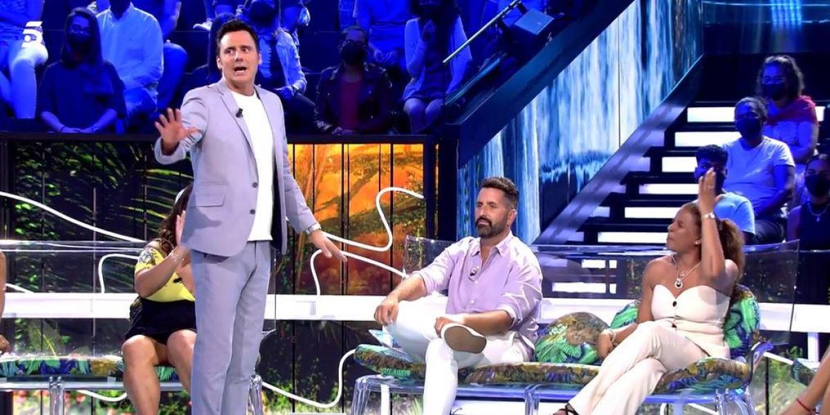 Ion Aramendi, obligado a intervenir en una brutal bronca de 'Supervivientes'