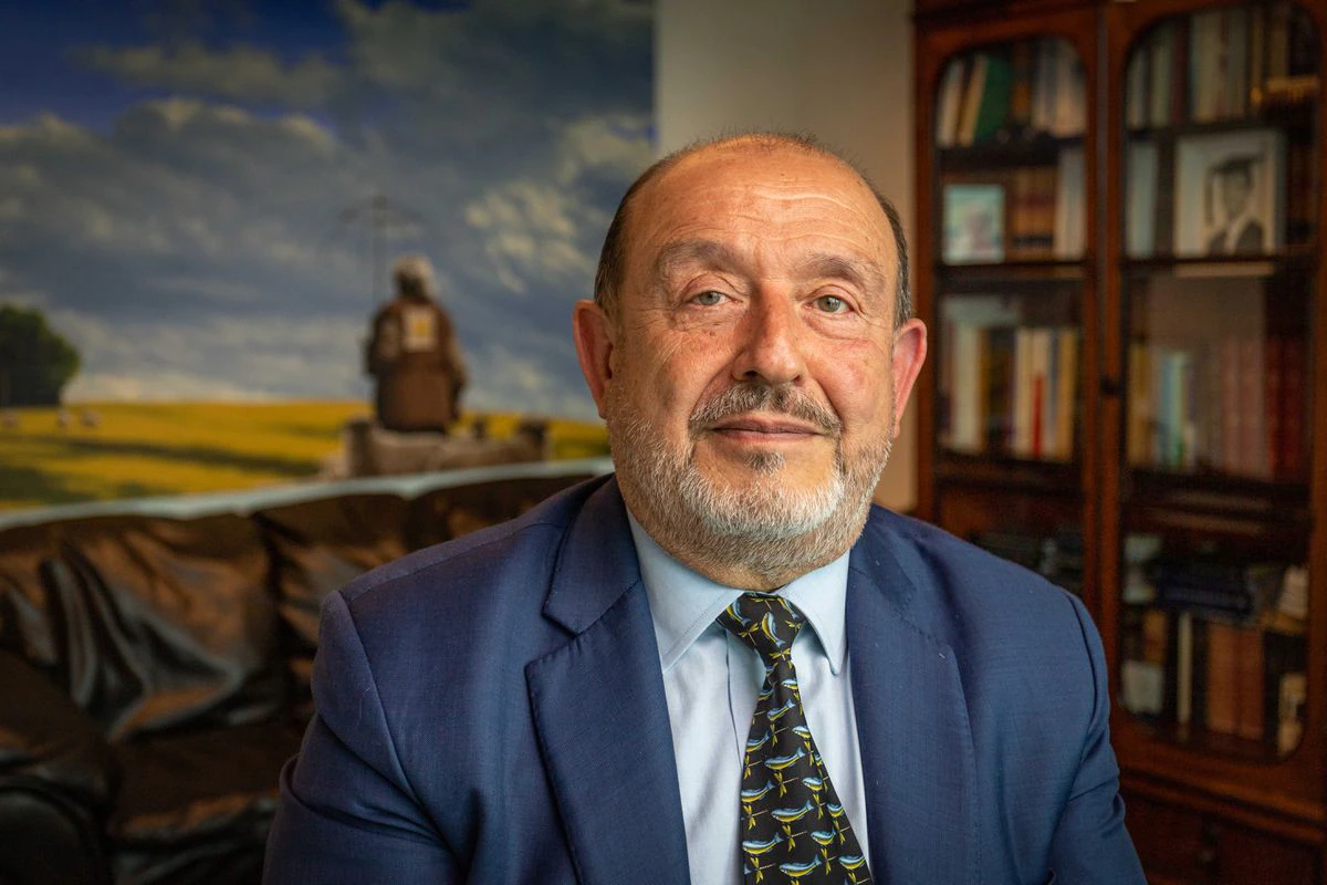 Isidro Solís: “La propuesta de Constitución es extraordinariamente mala y dañina para la democracia en Chile”