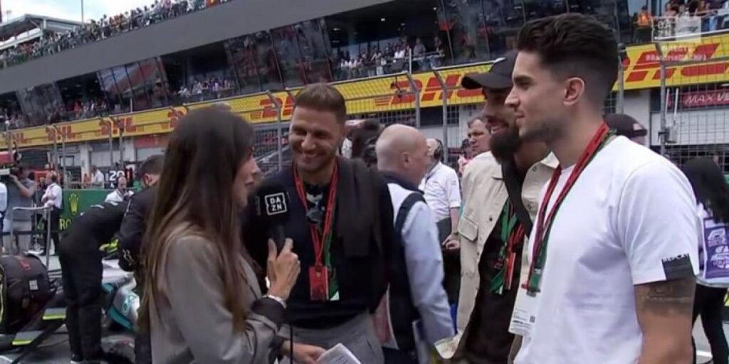 Joaquín se parte cuando Melissa Jiménez entrevista a Bartra en el GP de Austria de F1
