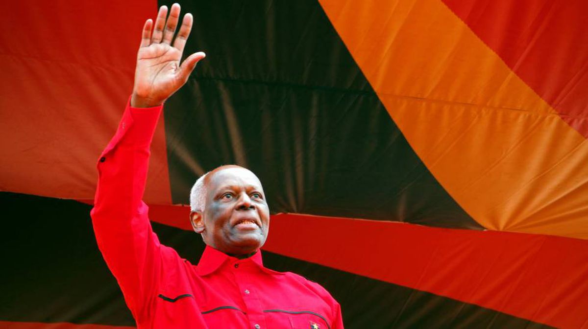 José Eduardo dos Santos, de la guerrilla comunista al clan de los gobernantes millonarios