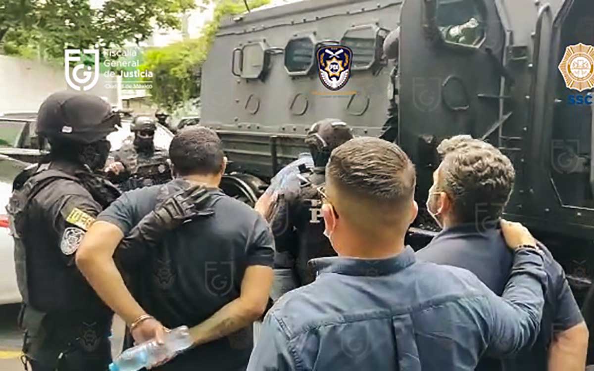 Juez dicta prisión preventiva a los 10 detenidos tras balacera en Topilejo