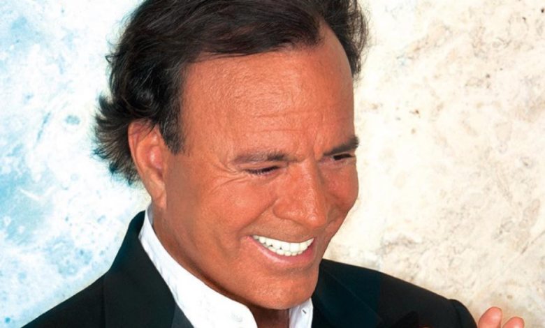 Julio Iglesias se ve obligado a aclarar su verdadero estado de salud